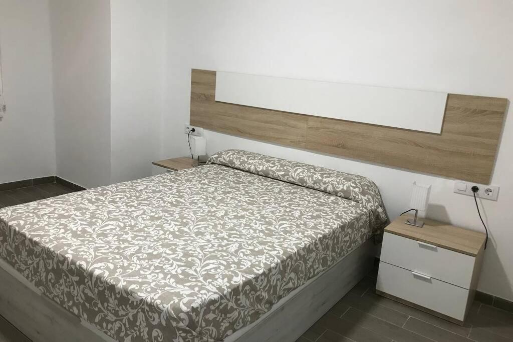 Apartamento Acogedor Casa Leonor Appartamento Enguera Esterno foto