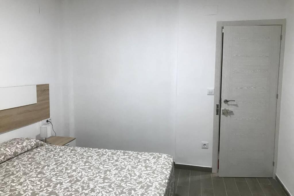 Apartamento Acogedor Casa Leonor Appartamento Enguera Esterno foto